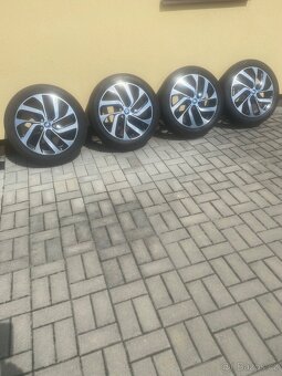 Alu kola bmw i3 letni - 6