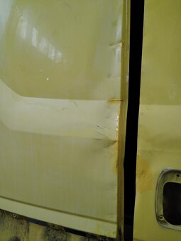 Iveco Daily, zadní dveře a panty - 6