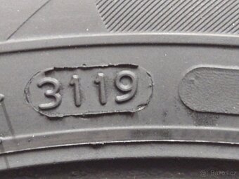 185/60 R15 zimní nokian - 6