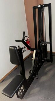 Výprodej z fitness centra profesionální stroje a zařízení - 6