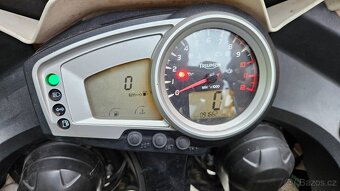 Triumph Tiger 1050 - 6