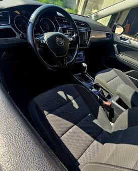 Vw touran Comfortline 5 míst 110kw DSG - 6