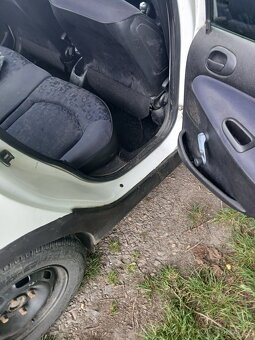 Prodam peugota206 rok 2000 1.9 .nafta 300 najeto - 6