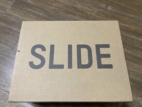 yeezy slides onyx NOVÉ nepoužité velikost US 10; EU 44 - 6