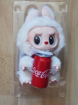 Pop Mart Labubu The Monsters Coca Cola s plechovkou - 6