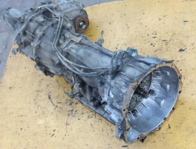 nissan pathfinder 2,5 dci Díly ,ram PRAHA - 6