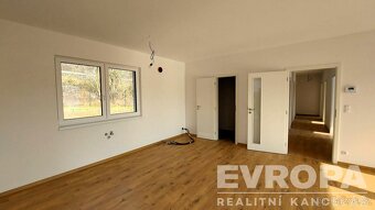 Novostavba rodinného domu 4+kk, pozemek 800m2, 15minut od ok - 6
