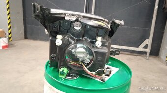 světlo Ford Fusion - 6