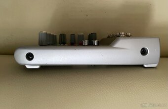Behringer XENYX Q502USB - 6