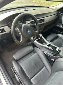 BMW E90 325i nahradni dily - 6