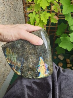 Labradorit - přes 3 kg - 6