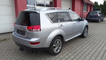 CITROËN C- CROSSER 2.2 HDI 4x4 7 míst 122 tis km tažné TOP - 6