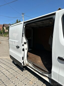 Renault Trafic 1.6dci-85kw 2016 , DPH, Čr - 6