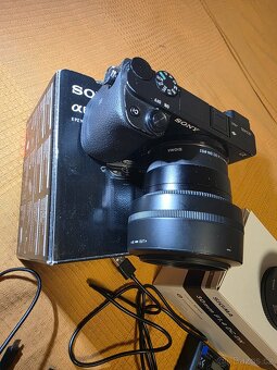 Sony a6400 + 2 objektivy - 6