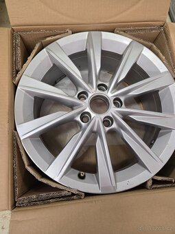 Elektrony Volkswagen Golf, 17 palců - 6