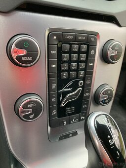 Volvo V40 D3 automat - 6