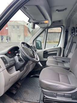 Pronájem dodávky Citroen Jumper MAXI 3.0 HDI 116 kW - 6