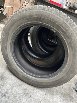 Pneu 235/55/R18 - 6
