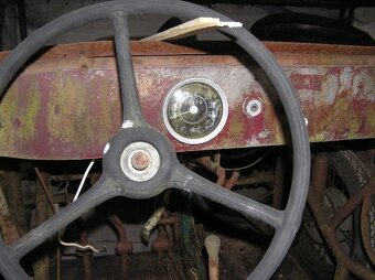 Velorex 16/350 R.1969 na renovaci - 6