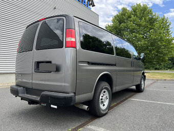 Chevrolet Express minibus 6.0V8, 8 míst, 41 000 km, 1 majite - 6