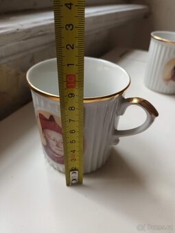 Porcelánové památeční hrnky papež a kardinál - 6