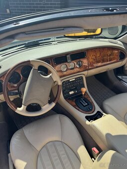 Jaguar XK8 - 6