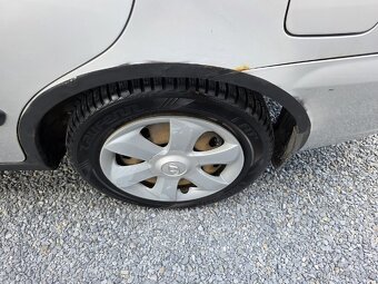 Hyundai Accent 1.4 - 6