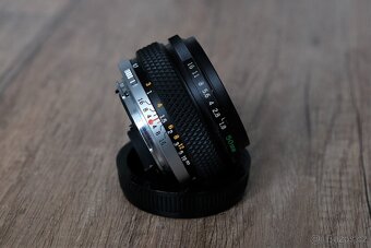 Olympus F.Zuiko auto-S 50mm f/1.8 - (Olympus OM) - 6