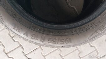 Prodám 2 x celoroční pneu Continental 195/55/16 - 6