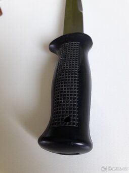 Prodam vojensky uton 0005 krasny stav - 6