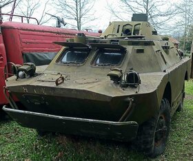 Predam plne pojazdné BRDM-2 je obojživelné obrnené vozidlo - 6