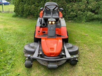 Profi rider Husqvarna R 422 Ts AWD - 6