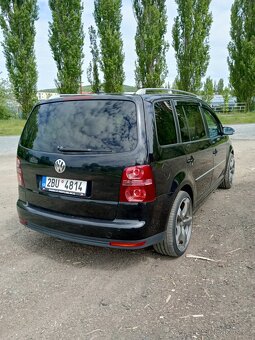 VW Touran 1t2 2.0tdi 125kw DSG - 6