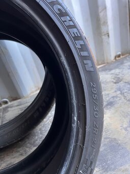 Letní sada Michelin Pilot Sport 4s 265/35R21 a 295/30R21 - 6