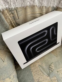 MacBook Pro 14" M4 CZ - 6