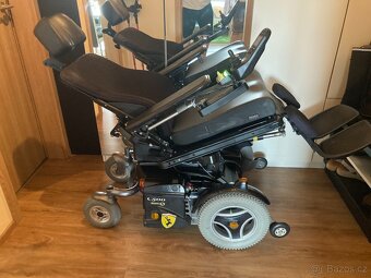 Prodám zánovní el. invalidní vozík Permobil C500 - 6
