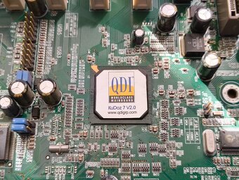 AMD Duron 1800 + QDI KuDoz 7 (Plně funkční CPU+MB) - 6