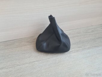 NOVÁ Manžeta řadící páky Octavia 1 Černá kůže ORIG - 6
