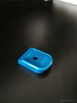 Lok Grips-Magwell, bodky, hřbet - 6