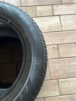 pneu Nokian 255/55 R16 - 6
