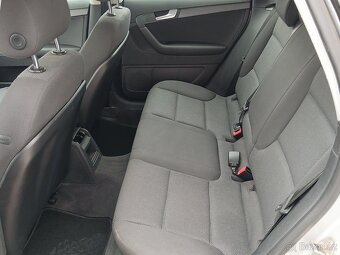 Audi A3 1.6 TDi , 77 kW nafta, 2012 - 6