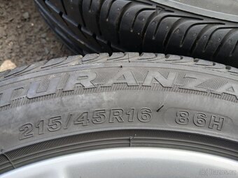 Prodám sadu Orig Alu kol Škoda 215/45R16 letní - 6