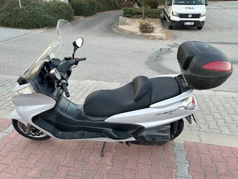 Yamaha YP 400 Majesty 2004 - 6