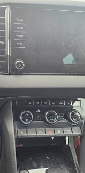 Škada Karoq naj. 63 tis.km Style - dsg TZ - 6