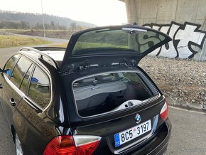 BMW E91 325i plná výbava - 6