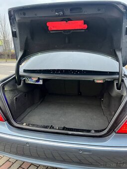 Mercedes Benz E320 - 6
