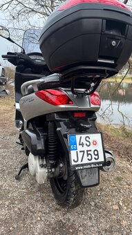 Yamaha X-Max 250 - 6