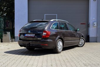 Škoda Superb Combi 1.6 TDi 77 kW, 2014 - 6
