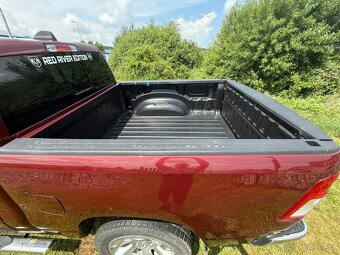 Dodge RAM 1500 5,7 HEMI - 6