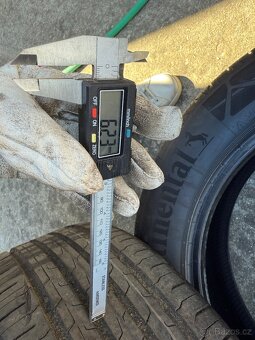 Continental 215/55 R17 V XL letní. - 6